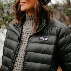 Patagonia Women's Dark Puffer Jacket